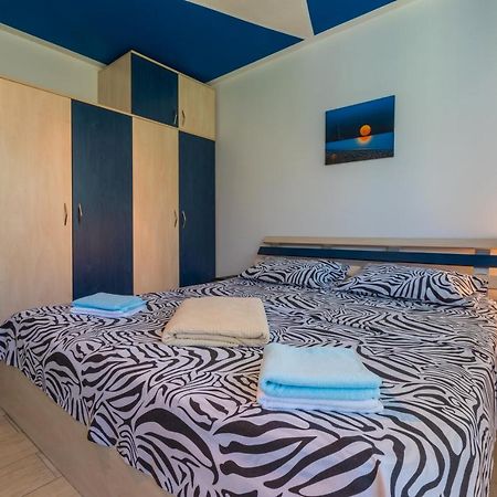 Apartman Mladenka Dramalj Exterior foto